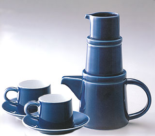 �ސE�j�� M�^�R�[�q�[�J�b�v �J�t�F�Z�b�g